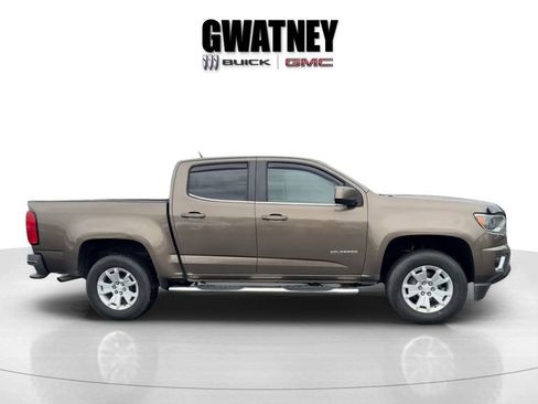 Used 2016 Chevrolet Colorado LT w/ LT Convenience Package image 8