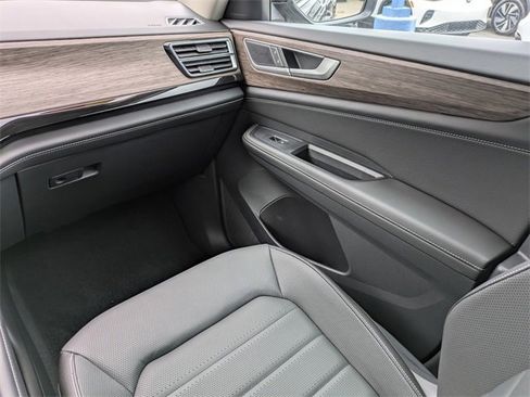 New 2026 Volkswagen Atlas SEL image 21