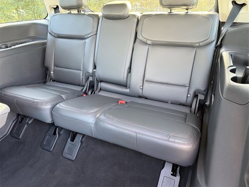 New 2025 Ford Expedition Active image 35