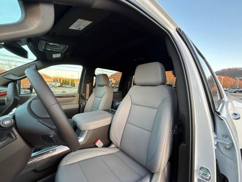 New 2026 Chevrolet Silverado 3500 LTZ w/ LTZ Convenience Package image 9