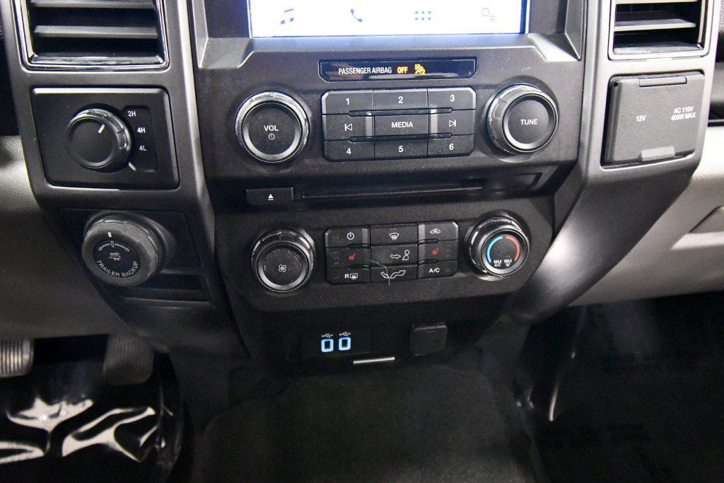 Used 2018 Ford F150 XLT w/ Equipment Group 302A Luxury AWD/4WD image 24