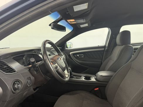 Used 2018 Ford Taurus SEL FWD image 13