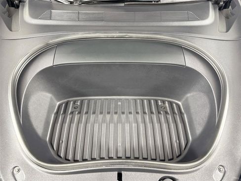Used 2024 Tesla Model 3 Long Range RWD image 41