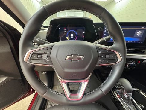 Used 2024 Chevrolet Trax ACTIV w/ Driver Confidence Package FWD image 28