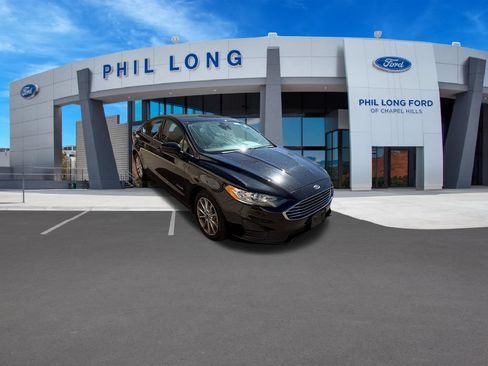 Used 2019 Ford Fusion SE FWD image 8