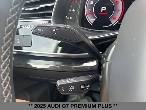 Used 2025 Audi Q7 3.0T Premium Plus AWD/4WD image 31