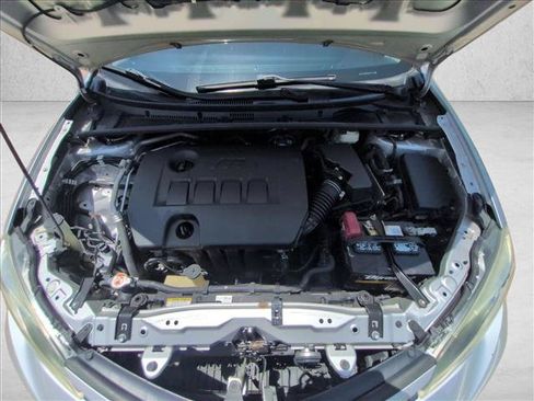 Used 2018 Toyota Corolla SE FWD image 20