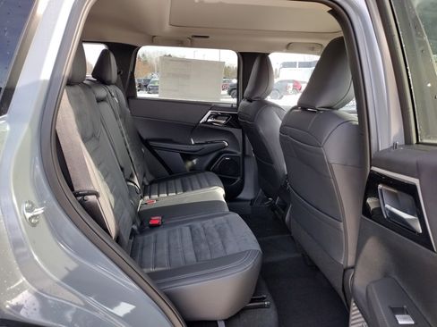 New 2026 Mitsubishi Outlander Trail Edition image 12