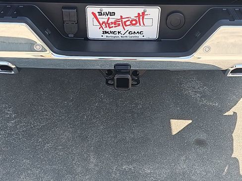 New 2026 GMC Sierra 1500 SLT image 7