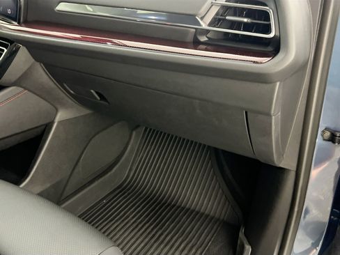 Used 2025 Chevrolet Traverse Z71 w/ Enhanced Driving Package AWD/4WD image 35