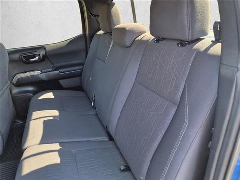 Certified 2017 Toyota Tacoma TRD Sport RWD image 19