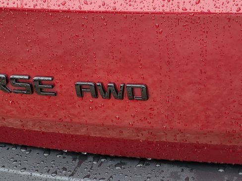 Used 2023 Chevrolet Traverse RS AWD/4WD image 12