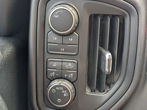 Used 2024 Chevrolet Silverado 2500 Custom w/ Custom Convenience Package AWD/4WD image 34