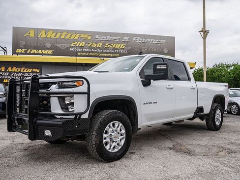 Used 2021 Chevrolet Silverado 3500 LT w/ Convenience Package image 9