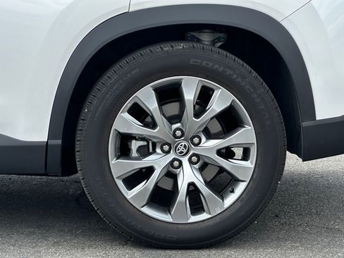 Used 2024 Toyota Grand Highlander Limited FWD image 3