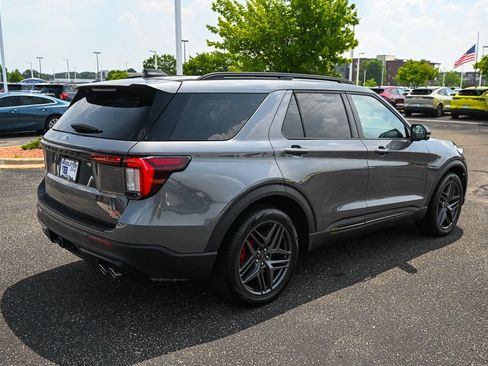 Certified 2025 Ford Explorer ST AWD/4WD image 5
