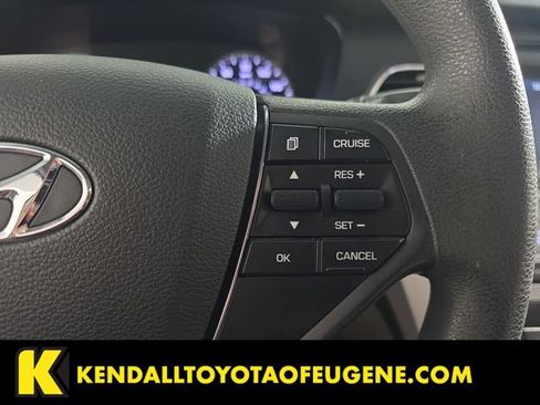 Used 2016 Hyundai Sonata SE FWD image 14