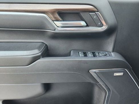 Used 2024 Chevrolet Silverado 1500 LT Trail Boss w/ Convenience Package II image 26