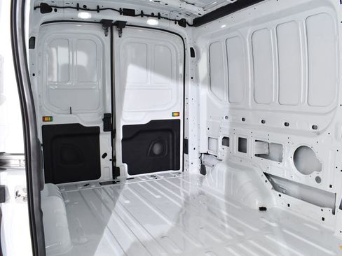 New 2026 Ford Transit 250 148 Medium Roof image 17