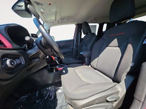 Used 2020 Jeep Renegade Trailhawk w/ Cold Weather Group AWD/4WD image 9