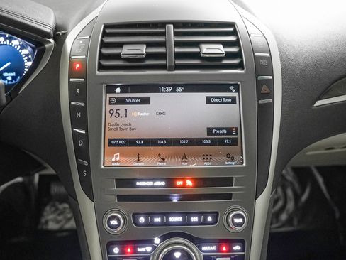 Used 2018 Lincoln MKZ Reserve image 19