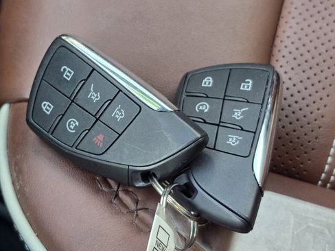 Used 2023 GMC Yukon Denali Ultimate image 42