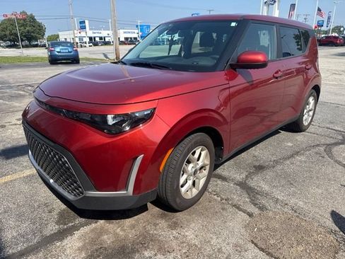 Certified 2023 Kia Soul LX w/ LX Technology Package FWD image 1