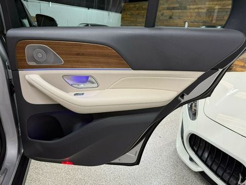 Used 2020 Mercedes-Benz GLE 450 4MATIC image 24