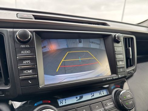 Used 2018 Toyota RAV4 Limited image 23