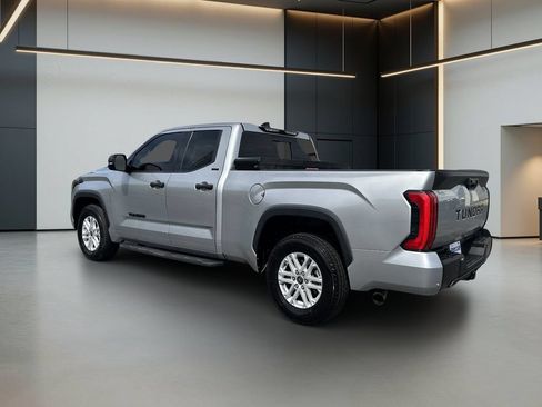 Used 2022 Toyota Tundra SR5 w/ SR5 Convenience Package RWD image 3