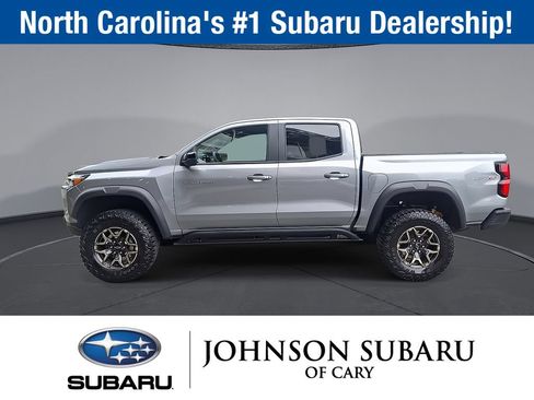 Used 2024 Chevrolet Colorado ZR2 w/ Technology Package AWD/4WD image 10