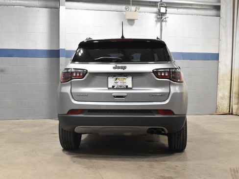 Used 2021 Jeep Compass Limited AWD/4WD image 25