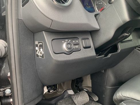 Used 2024 Mercedes-Benz Sprinter 3500 image 58