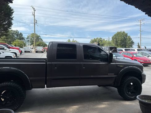 Used 2006 Ford F250 Lariat AWD/4WD image 6
