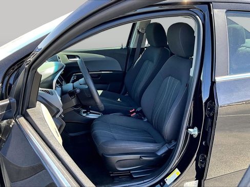 Used 2020 Chevrolet Sonic LT FWD image 23