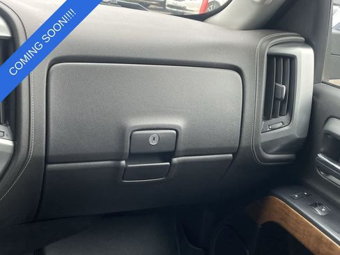 Used 2017 Chevrolet Silverado 1500 LTZ AWD/4WD image 16