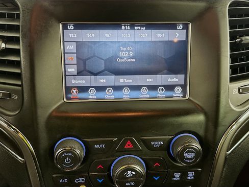 Used 2018 Jeep Grand Cherokee Limited image 17