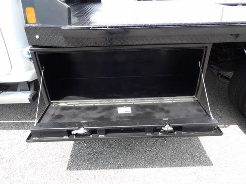 Used 2024 RAM 5500 Tradesman w/ Chrome Appearance Group AWD/4WD image 49