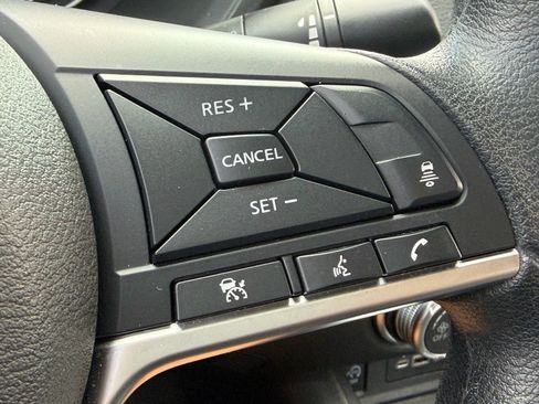Used 2025 Nissan Sentra SV w/ Trunk Package FWD image 27