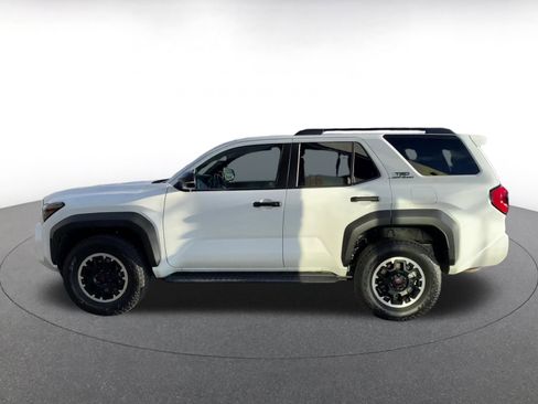 Used 2025 Toyota 4Runner TRD Off-Road image 9