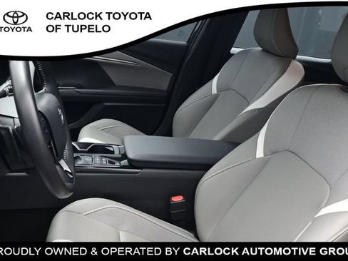 Used 2026 Toyota Camry SE w/ Multimedia Upgrade Package FWD image 21