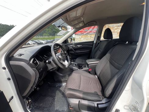 Used 2017 Nissan Rogue S AWD/4WD image 16