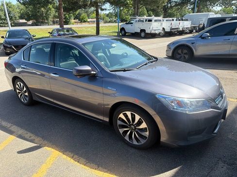 Used 2015 Honda Accord Touring image 3