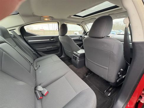 Used 2009 Dodge Charger SXT image 18