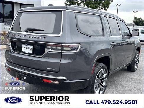 Used 2022 Jeep Grand Wagoneer Series III AWD/4WD image 3