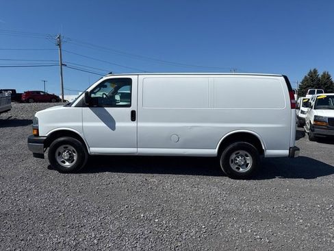 Used 2023 Chevrolet Express 2500 Work Van w/ Driver Convenience Package image 5