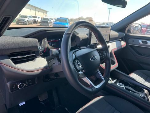 Used 2025 Ford Explorer ST-Line image 12