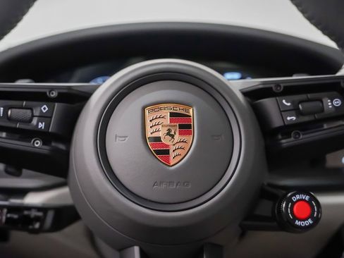 Certified 2026 Porsche 911 Carrera GTS image 25