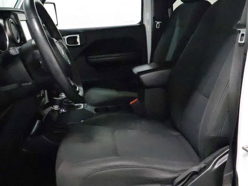Used 2018 Jeep Wrangler Unlimited Sport S AWD/4WD image 5