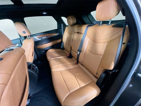 Used 2020 Cadillac XT5 Premium Luxury image 25